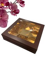 Коробка для МОТИ ЛЮКС с большим окном 180*180*45 (9) (шоколад/золото)